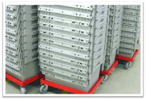 Ready to go - CurTec Lidded crates take up little space when not in use
