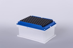 Ritter Medical new-style TECAN-compatible blackKnights carrier for 10 µl, 50 µl and 200 µl tips (lid off)