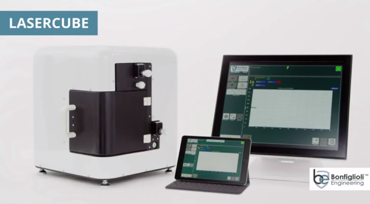 Laserbased headspace gas analysis at arms reach for pharmaceutical and